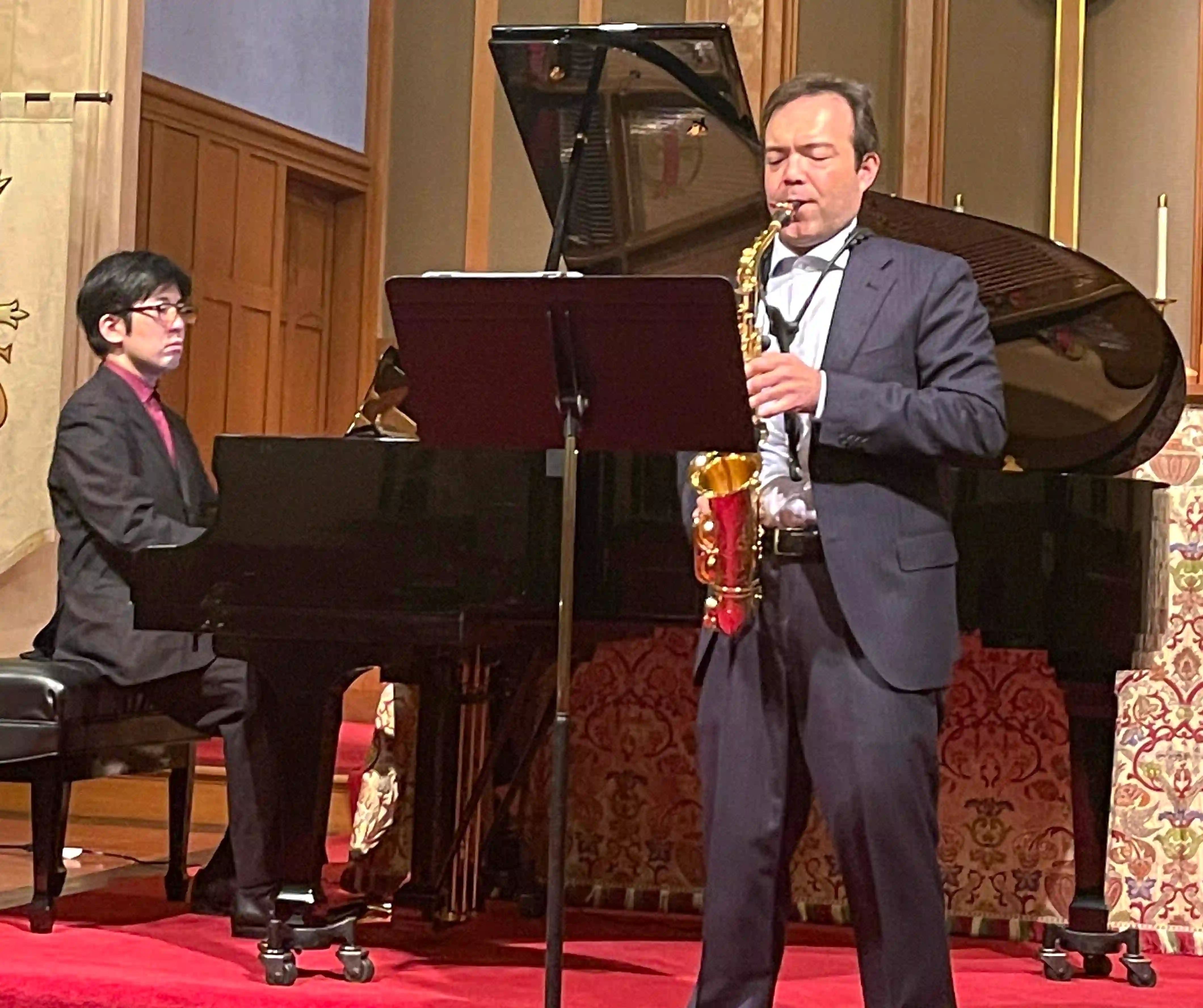 アメリカの協会で共演したときの様子